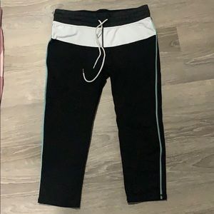 Fabletics crop workout leggings